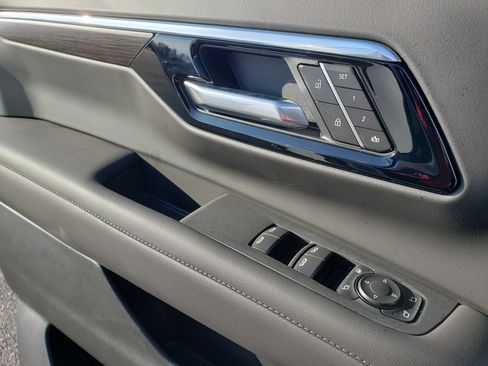 New 2026 Chevrolet Suburban LT w/ Comfort Package image 16