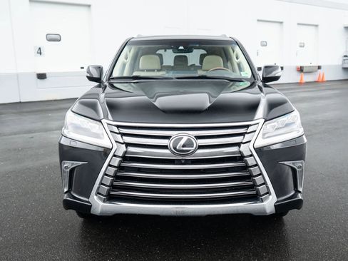 Used 2017 Lexus LX 570 4WD w/ Luxury Package image 9