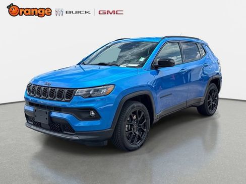 Used 2025 Jeep Compass Latitude w/ Altitude Special Edition AWD/4WD image 7