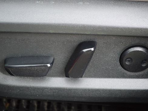 Used 2023 Nissan Rogue SL image 22