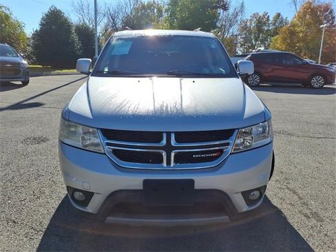 Used 2014 Dodge Journey SXT w/ Flexible Seating Group image 19