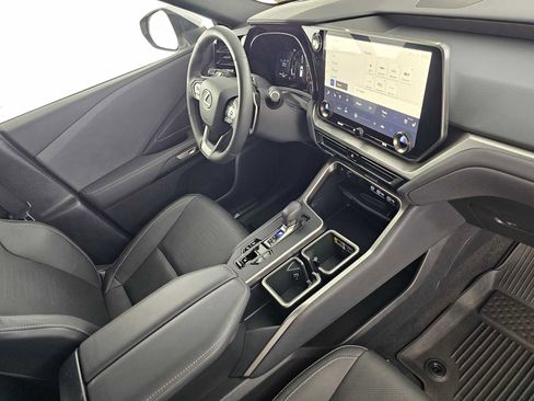 Used 2024 Lexus TX 350 AWD image 11