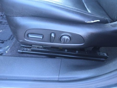 Used 2016 Chevrolet Malibu Premier w/ Driver Confidence Package II image 24