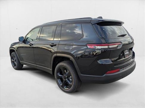 New 2025 Jeep Grand Cherokee L Limited w/ Black Appearance Package image 9