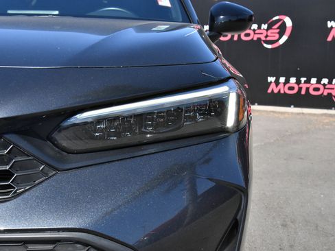 Used 2025 Honda Civic Sport image 11