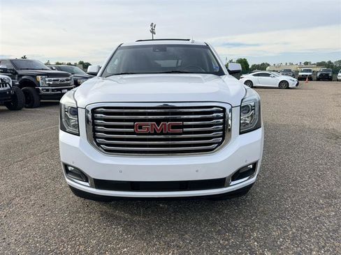 Used 2016 GMC Yukon XL SLT w/ Open Road Package AWD/4WD image 2