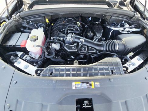 Used 2024 Jeep Grand Cherokee L Altitude AWD/4WD image 21