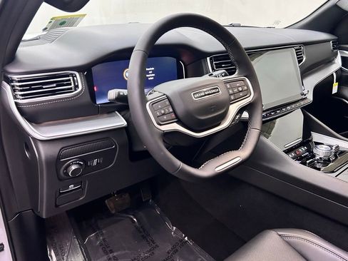 New 2026 Jeep Grand Wagoneer Limited image 11