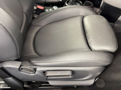 Certified 2023 MINI Cooper S image 32