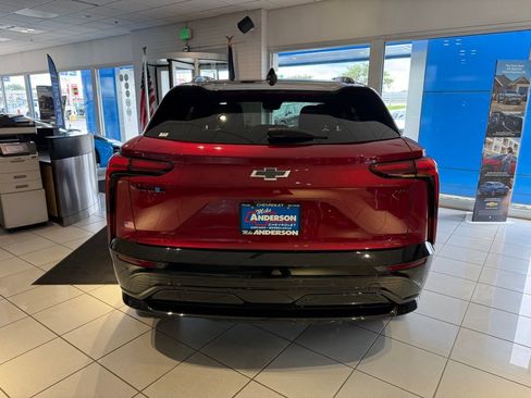 New 2025 Chevrolet Blazer EV RS RWD image 9