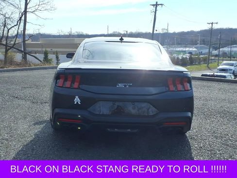 Used 2024 Ford Mustang GT Premium image 6