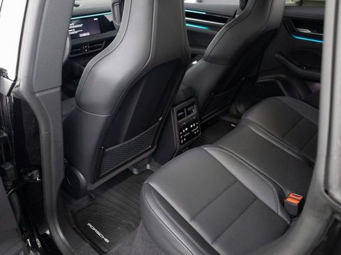 New 2026 Porsche Macan 4 Electric AWD/4WD image 24