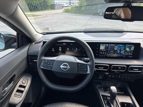 New 2027 Nissan Sentra SV w/ SV Convenience Package FWD image 16
