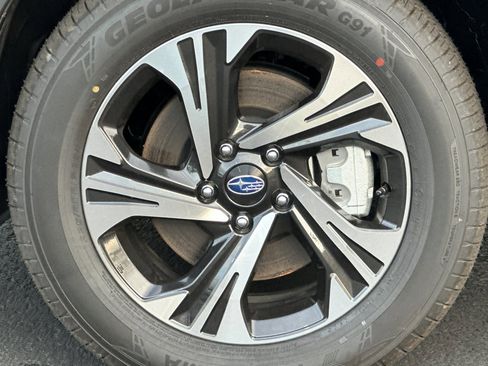 New 2025 Subaru Crosstrek 2.0i Premium image 25