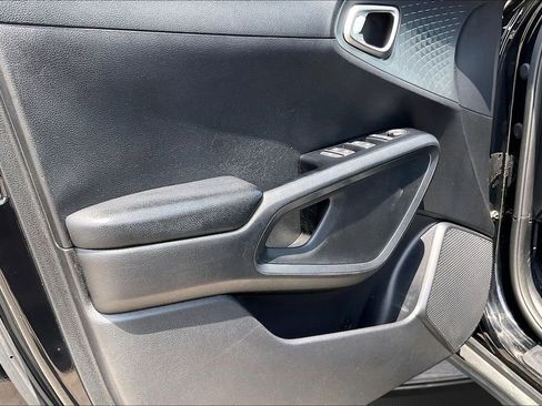 Used 2021 Kia Soul EX FWD image 23