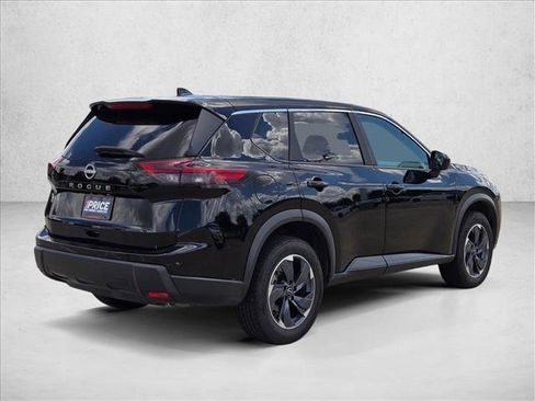 Used 2025 Nissan Rogue SV FWD image 5