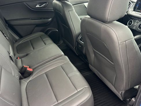 Used 2024 Chevrolet Blazer LT FWD image 19