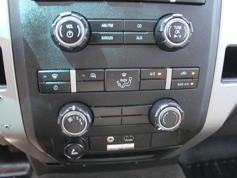 Used 2012 Ford F150 XLT w/ XTR Pkg image 20