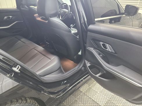 Used 2020 BMW 330i xDrive Sedan w/ Convenience Package image 37