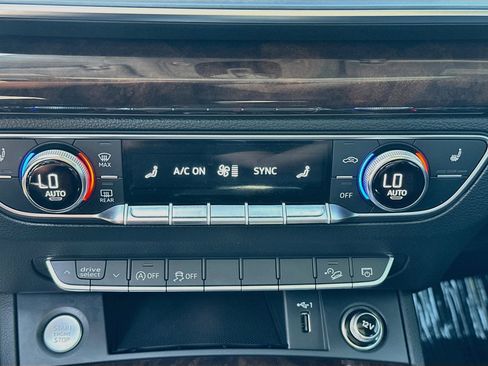 Used 2019 Audi Q5 2.0T Premium w/ Convenience Package AWD/4WD image 22