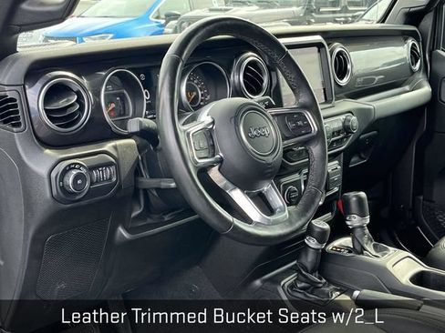 Used 2022 Jeep Wrangler Unlimited Sahara AWD/4WD image 12