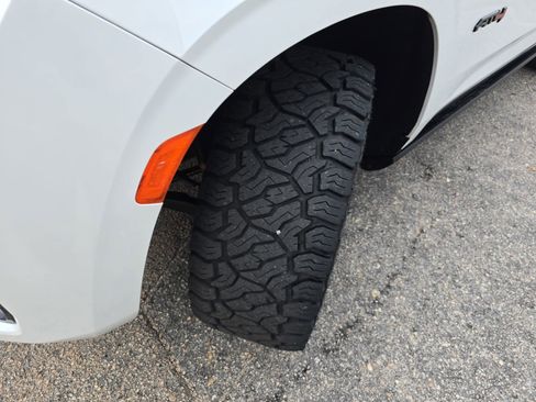 Used 2024 GMC Yukon XL AT4 w/ Technology Package image 35