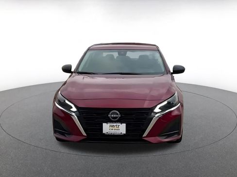 Used 2025 Nissan Altima 2.5 SV image 4