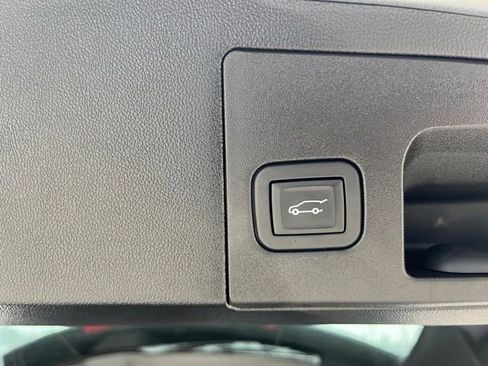 Used 2023 Cadillac XT5 Premium Luxury w/ LPO, Floor Liner Package image 20