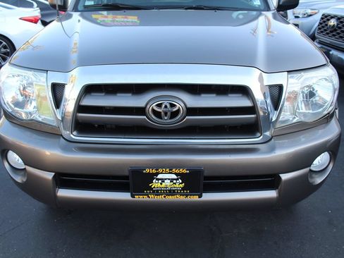 Used 2010 Toyota Tacoma 4x4 Regular Cab w/ Enhancement Pkg image 9
