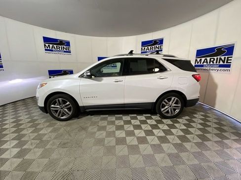 Used 2018 Chevrolet Equinox Premier image 13