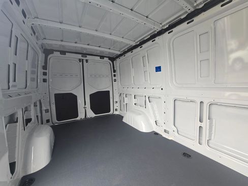 New 2026 Mercedes-Benz Sprinter 2500 image 17