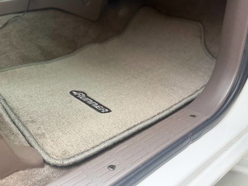 Used 2001 Toyota 4Runner SR5 image 86