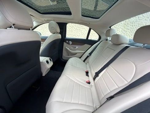 Used 2021 Mercedes-Benz C 300 4MATIC Sedan image 24