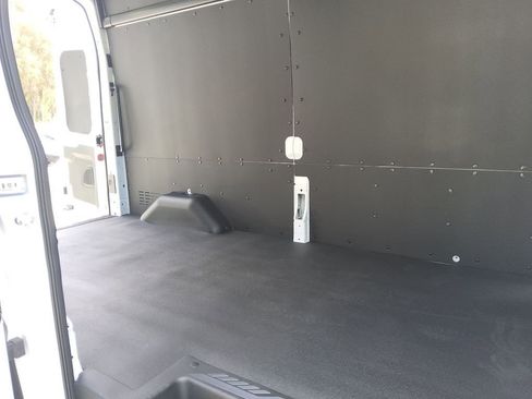 New 2026 Ford Transit 250 148 High Roof RWD image 17