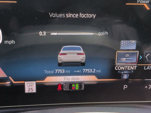 Used 2025 BMW 330i Sedan w/ Premium Package image 22