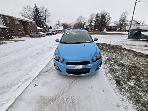 Used 2014 Chevrolet Sonic LT w/ Fun and Sun Package image 4