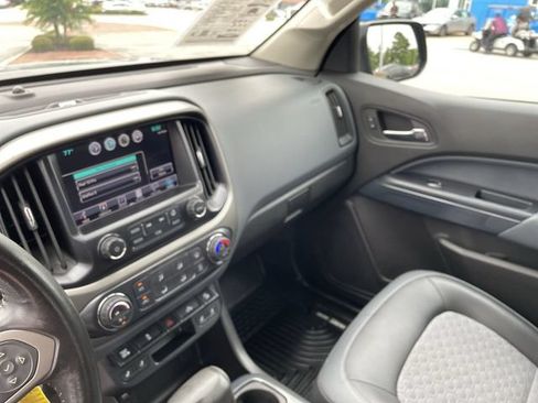 Used 2016 Chevrolet Colorado Z71 AWD/4WD image 13