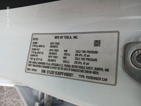 Used 2023 Tesla Model 3 Standard Range image 10