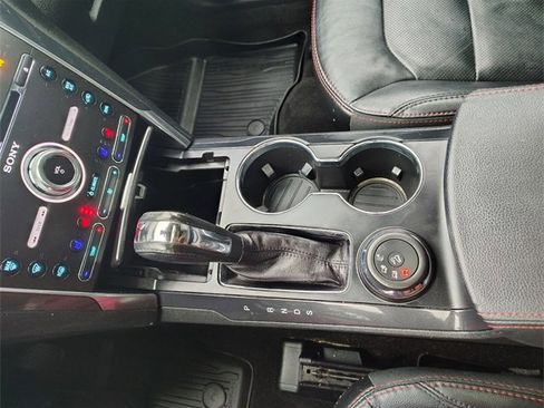 Used 2018 Ford Explorer Sport w/ Equipment Group 401A image 25
