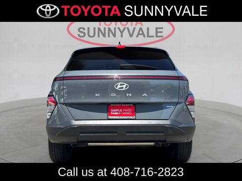 Used 2025 Hyundai Kona SEL AWD/4WD image 8