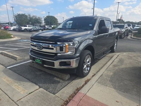 Used 2018 Ford F150 XLT image 1