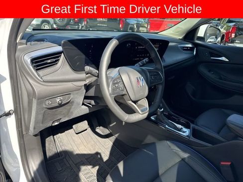 Used 2025 Buick Encore GX Sport Touring w/ Comfort Package AWD/4WD image 10
