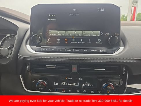 Used 2023 Nissan Rogue SL AWD/4WD image 18