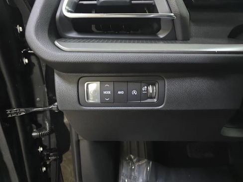 New 2026 Chevrolet Traverse LT w/ Driver Confidence Package image 27