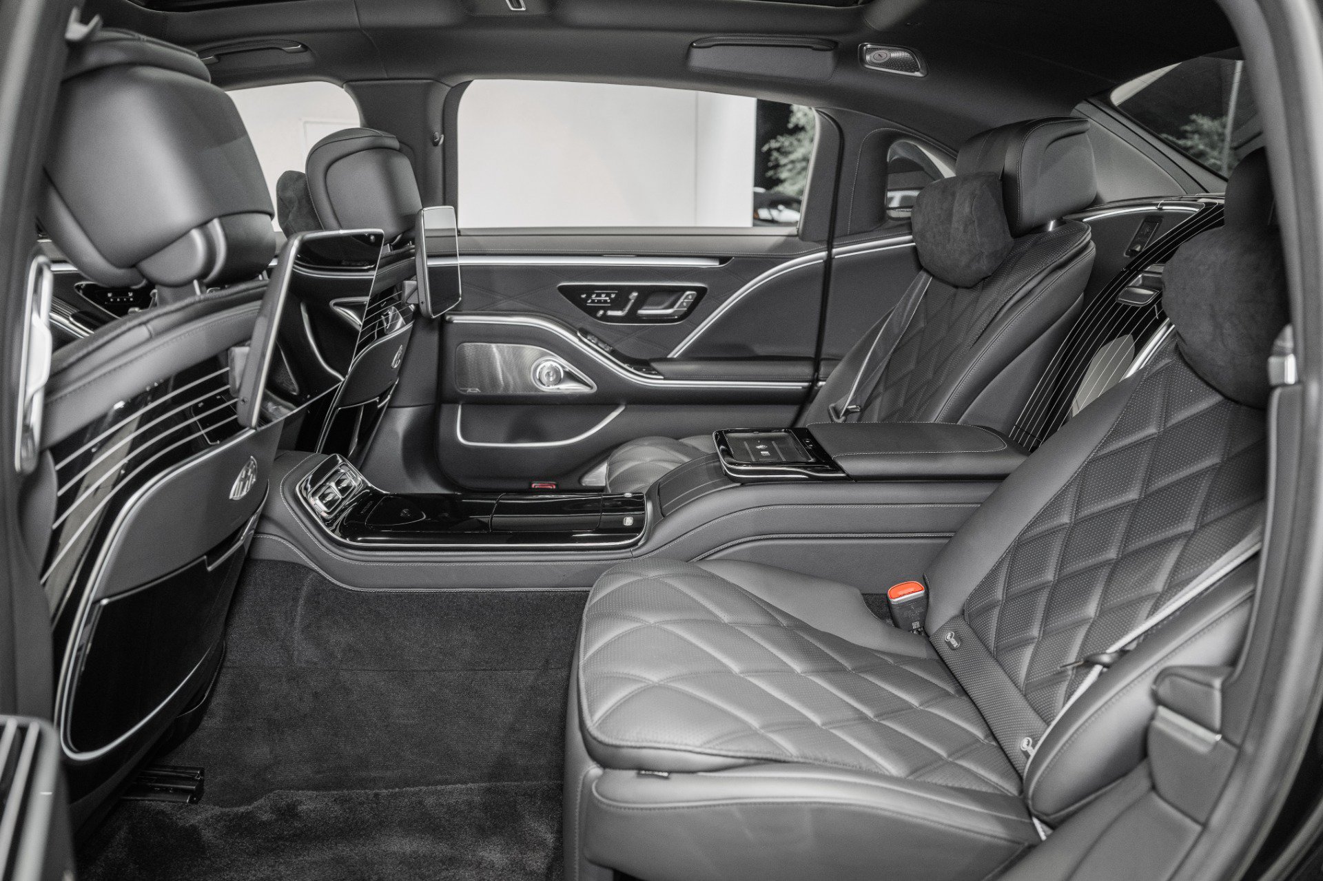 Used 2024 Mercedes-Benz Maybach S 580 4MATIC image 21