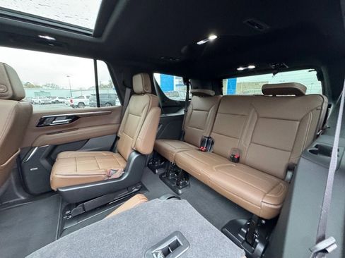 Used 2026 Chevrolet Tahoe High Country image 12