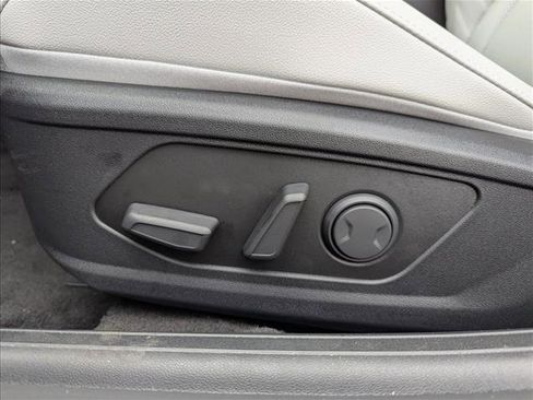 New 2026 Hyundai Elantra Limited image 11