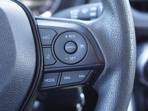 Used 2020 Toyota RAV4 LE w/ Carpet Mat Package image 21