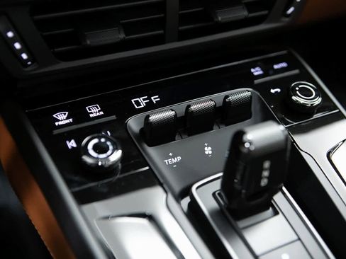 New 2026 Porsche 911 Carrera 4S image 23