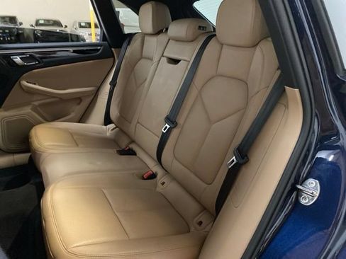 Used 2023 Porsche Macan Turbo AWD/4WD image 73